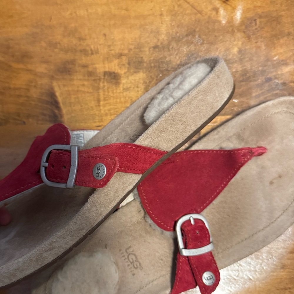 UGG Women's Red and Tan Sandals